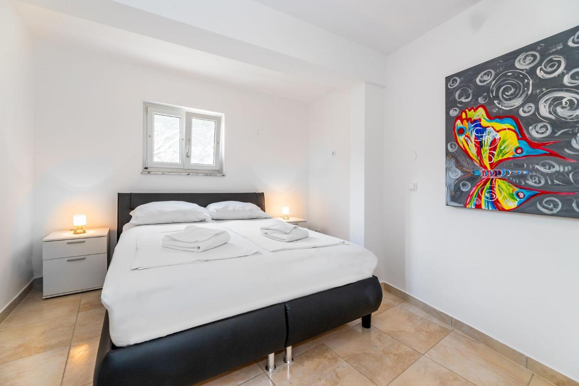 Apartments Oleander Kricin Baška Eksteriør bilde