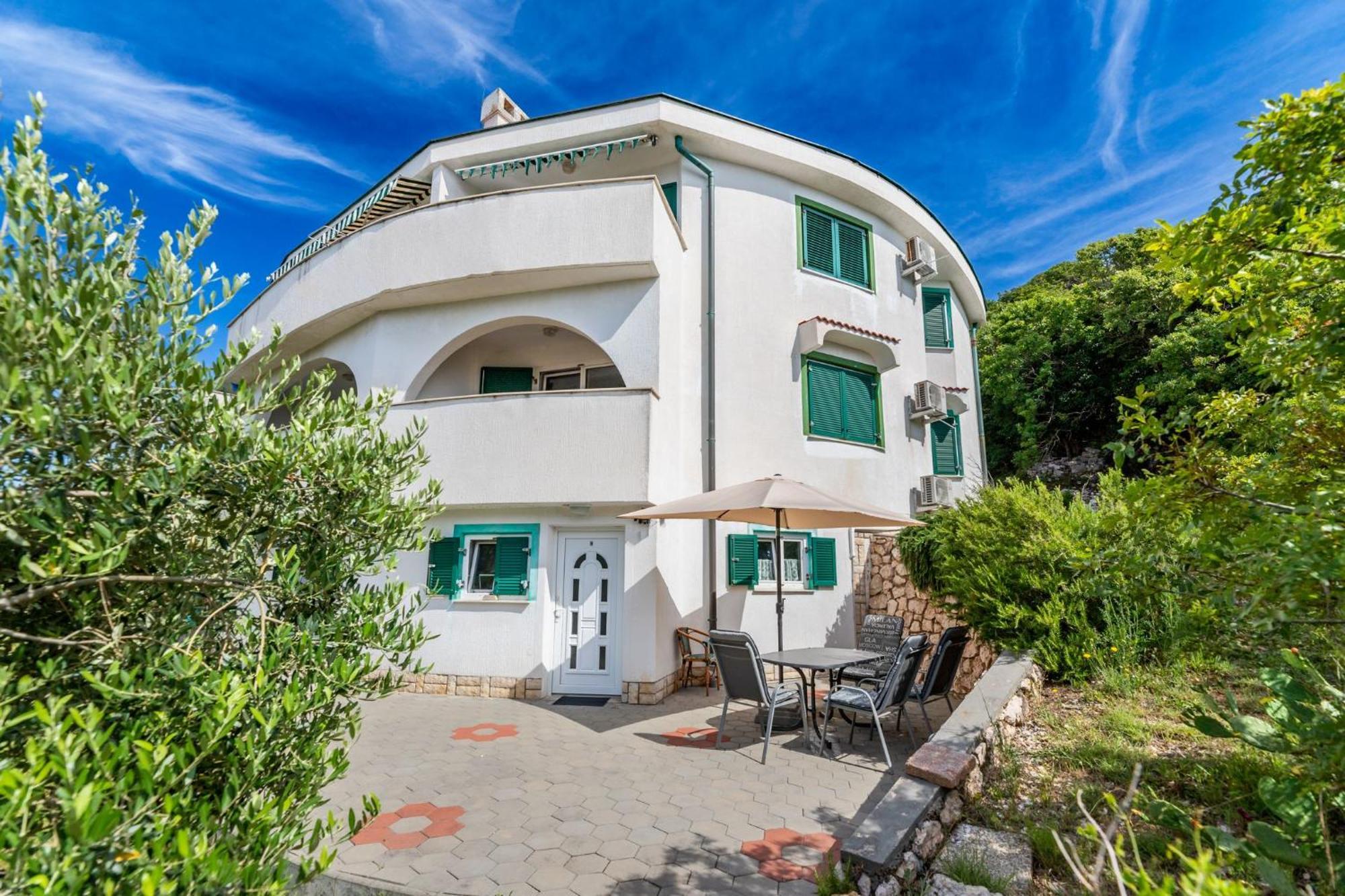 Apartments Oleander Kricin Baška Eksteriør bilde